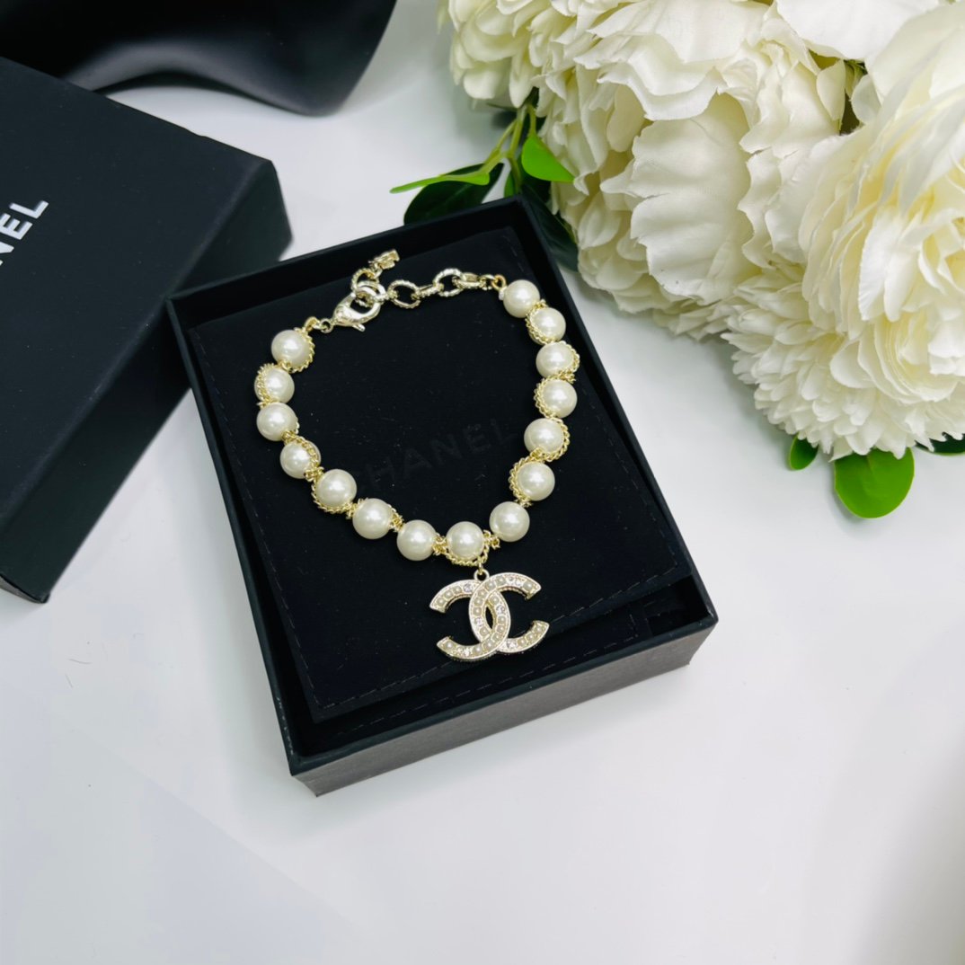 0a75dd24-1.jpeg Chanel Bracelet - Image 1