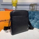 Louis Vuitton Alex Messenger BB Taiga Black M30265 - Image 4