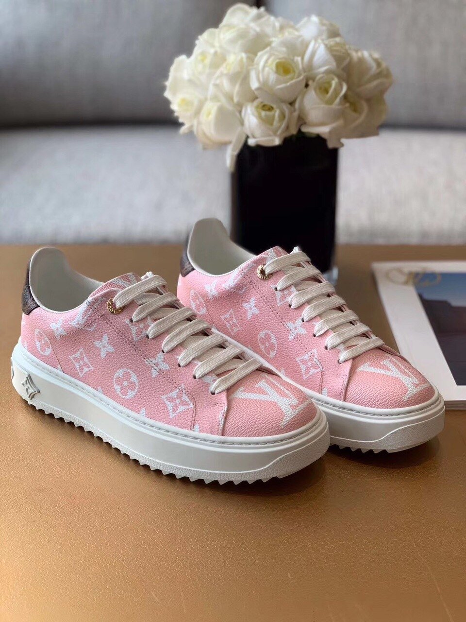 1022871569308898_.pic_hd__97467.1569567050.jpg Louis Vuitton Time Out Sneaker Patent Monogram Material Pink For Women LV - Image 1