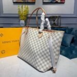 Louis Vuitton Neverfull GM Tote Bag 15.4in/ 39cm Rose Ballerine Pink Damier Azur Gold Hardware For Women N41604 - Image 4