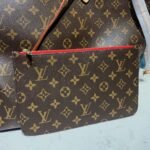Louis Vuitton Neverfull GM Tote Bag 15.4in/ 39cm Red Monogram Gold Hardware For Women M41181 - Image 9