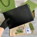 Gucci Marmont Pouch 12in/30.5cm Black Gold Toned Hardware For Men GG 475317 DJ20T 1000 - Image 6