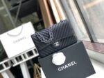 Chanel Chevron Classic Medium Crossbody Bag 10.2in/ 26cm Black Silver Hardware For Women - Image 2