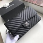 Chanel Chevron Classic Medium Crossbody Bag 10.2in/ 26cm Black Silver Hardware For Women - Image 3