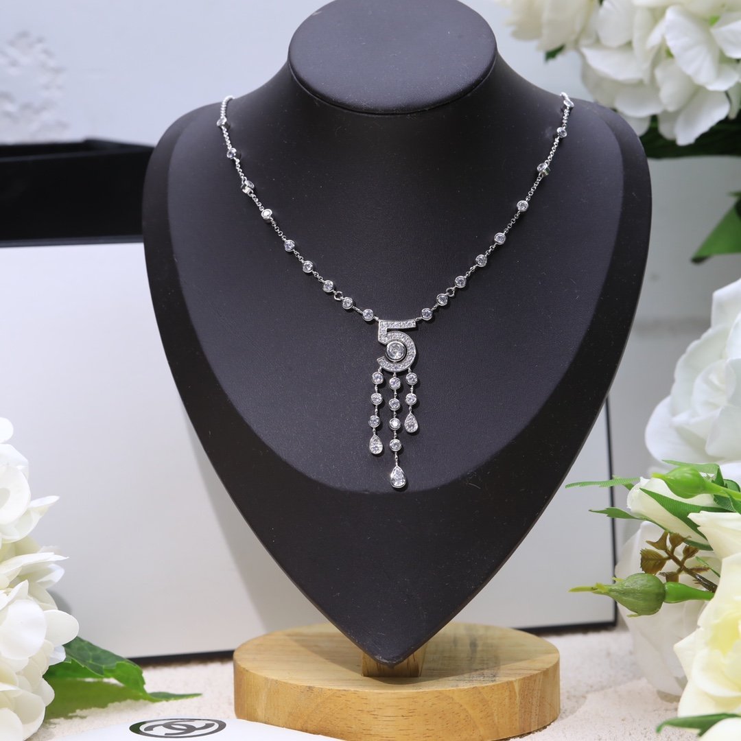 1b44f4cc-1.jpeg Chanel Necklace - Image 1