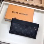 Louis Vuitton Discovery Pochette Monogram Pacific Canvas Black For Women, Women's Wallet 8.3in/21cm LV M44323f