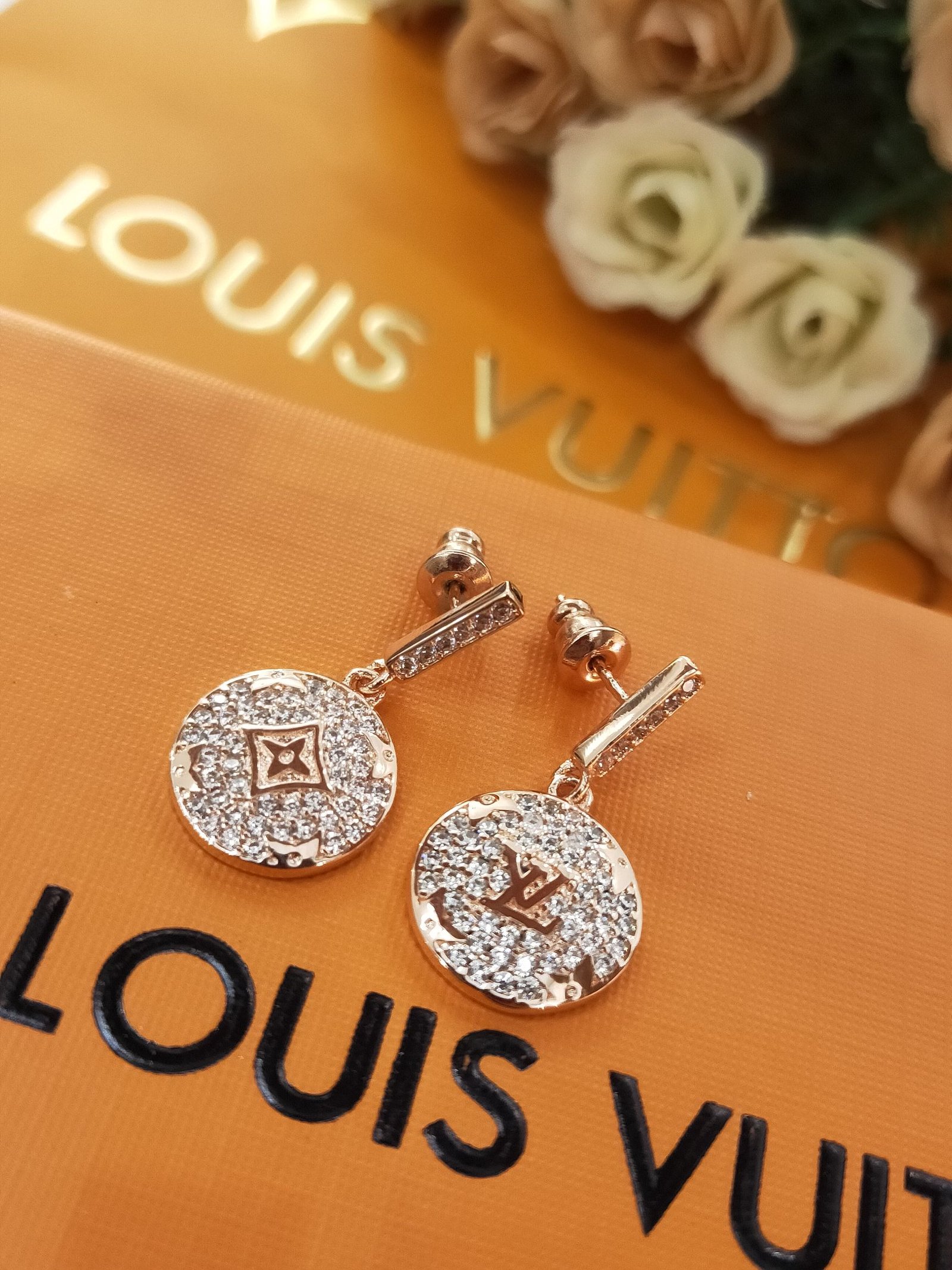 236c3813-4.jpeg Louis Vuitton Earrings - Image 1