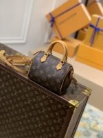 Louis Vuitton Nano Speedy Top Handle Bag 6.3in/ 16cm Brown Monogram Canvas Gold Hardware For Women M81085 - Image 5