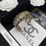 Chanel Star Bracelet Gold For Women - Image 2