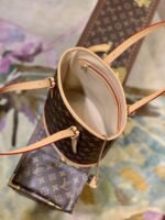 Louis Vuitton Petit Bucket Bag Monogram Canvas M42238 - Image 5