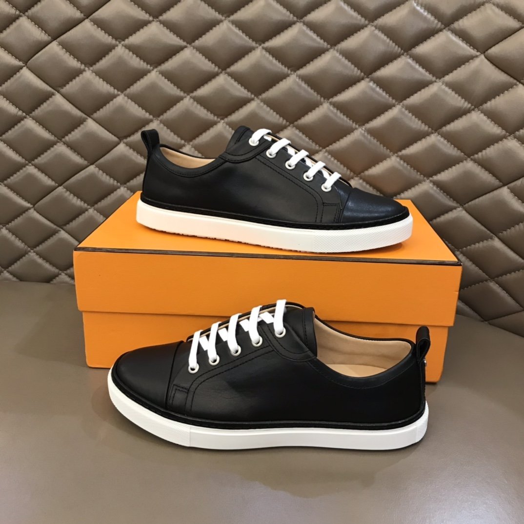 318244d7.jpg Hermes Sneaker For Men - Image 1