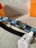 Louis Vuitton Initiales Reversible LV Belt Damier Graphite Giant Blue LV Women Belt - Image 3