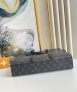 Louis Vuitton Sac Plat Horizontal Zippe Monogram Eclipse For Men, Men's Bags, Shoulder And Crossbody Bags 15.4in/39cm LV M45265 - Image 5