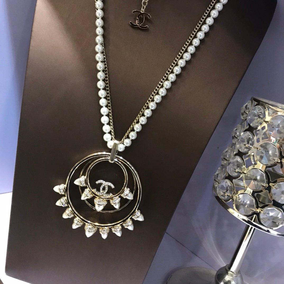 617a9d19.jpeg Chanel Necklace - Image 1