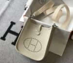 Hermes Evelyne 16 Amazone Bag Beige With Silver-Toned Hardware For Women, Women's Shoulder And Crossbody Bags 6.3in/16cm - Image 3