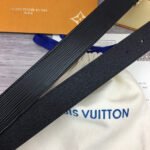 Louis Vuitton LV Malletier Belt Epi Gold Toned Hardware LV Women Belt  - Image 3