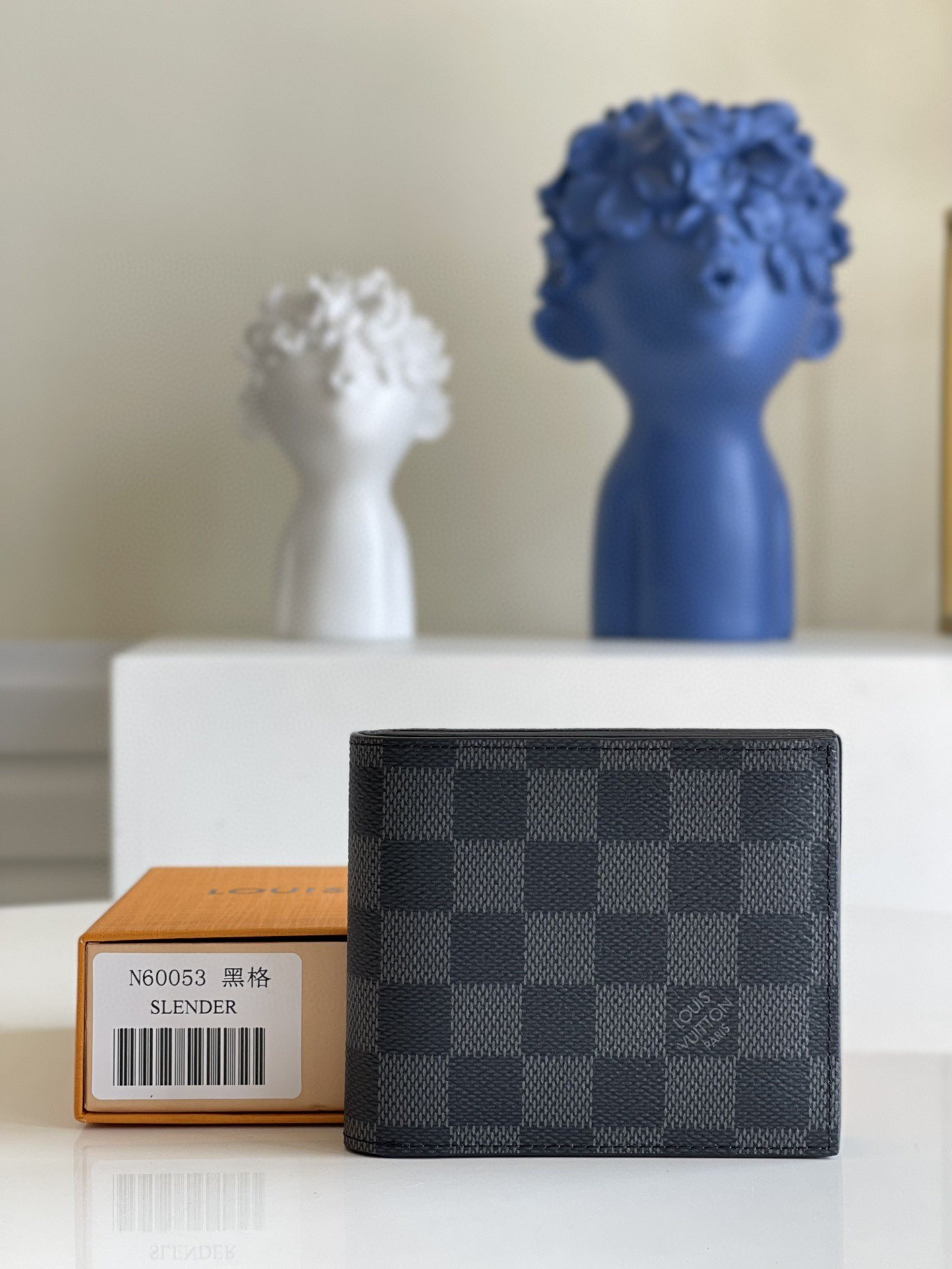 7a640180.jpg Louis Vuitton Amerigo Wallet Damier Graphite For Men, Men's Wallet 4.7in/11.5cm LV N60053 - Image 1