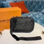 Louis Vuitton Bumbag 11in/ 28cm Monogram Eclipse Canvas For Men M42906 - Image 3