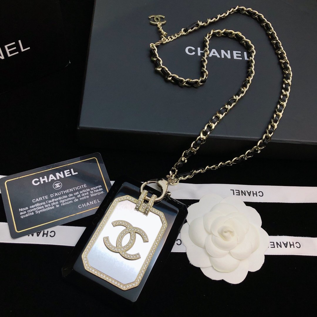 8c233903.jpeg Chanel Necklace - Image 1