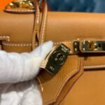 Hermes Kelly Gold For Women Gold Toned Hardware 10in/25cm - Image 9