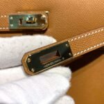 Hermes Kelly Gold For Women Gold Toned Hardware 10in/25cm - Image 11