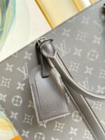 Louis Vuitton Sac Plat Horizontal Zippe Monogram Eclipse For Men, Men's Bags, Shoulder And Crossbody Bags 15.4in/39cm LV M45265 - Image 6