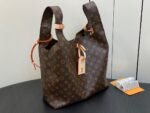 Louis Vuitton Atlantis GM Brown For Women 34cm / 13.4in M46817 - Image 7