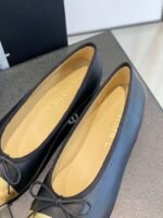 Chanel Ballet Flats Black/Gold For Women - Image 3
