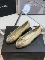 Chanel Ballet Flats Gold For Women - Image 3