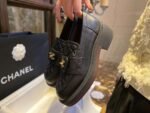 Chanel CC Turn-ock On Trap Heel Loafer Black For Women - Image 6