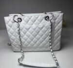 Chanel Chain Tote Shoulder Bag White For Women 13in / 33cm A50995 - Image 3