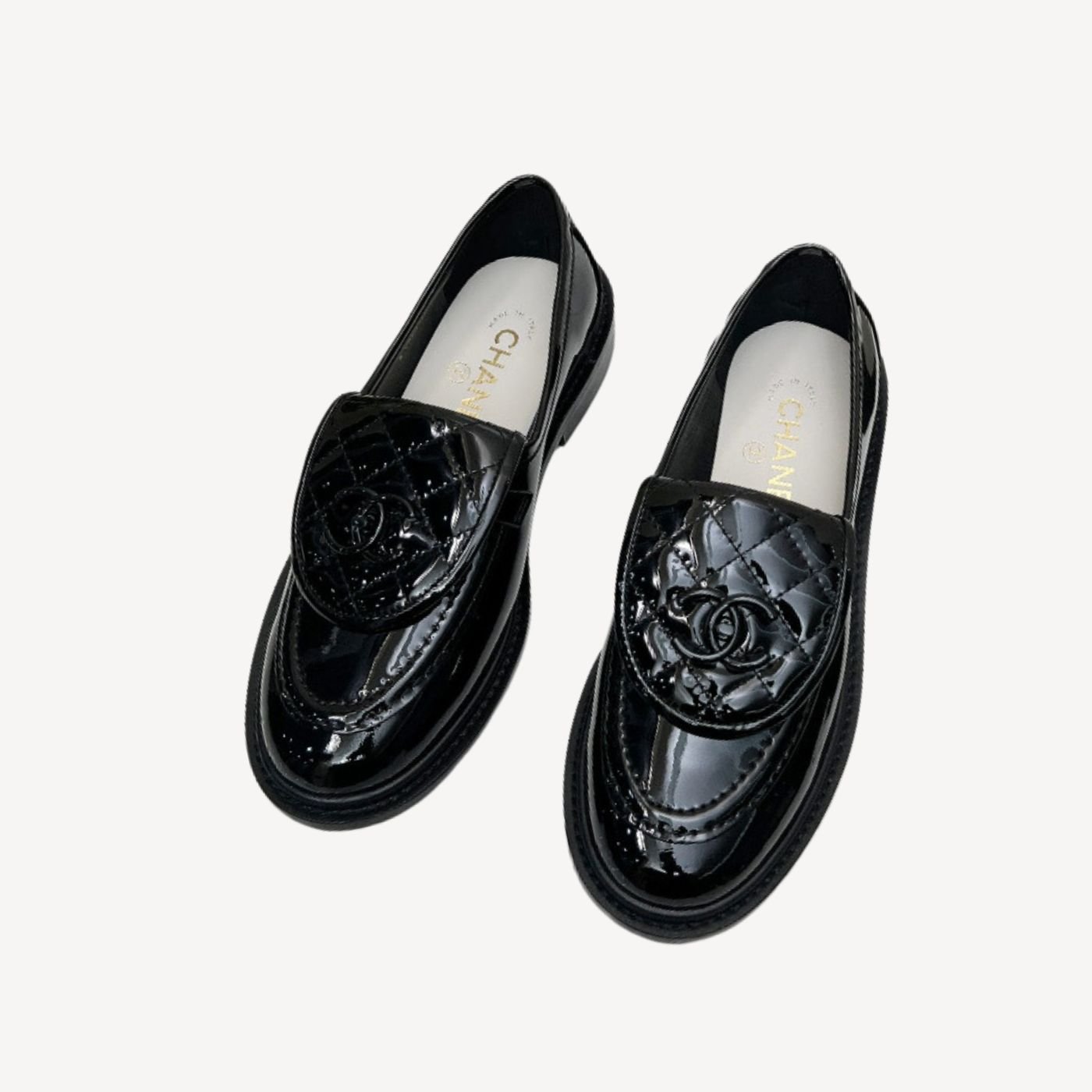 xr:d:DAFjitk7JkQ:2785,j:4992656460903825894,t:24012209 Chanel Moccasins Black For Women - Image 1