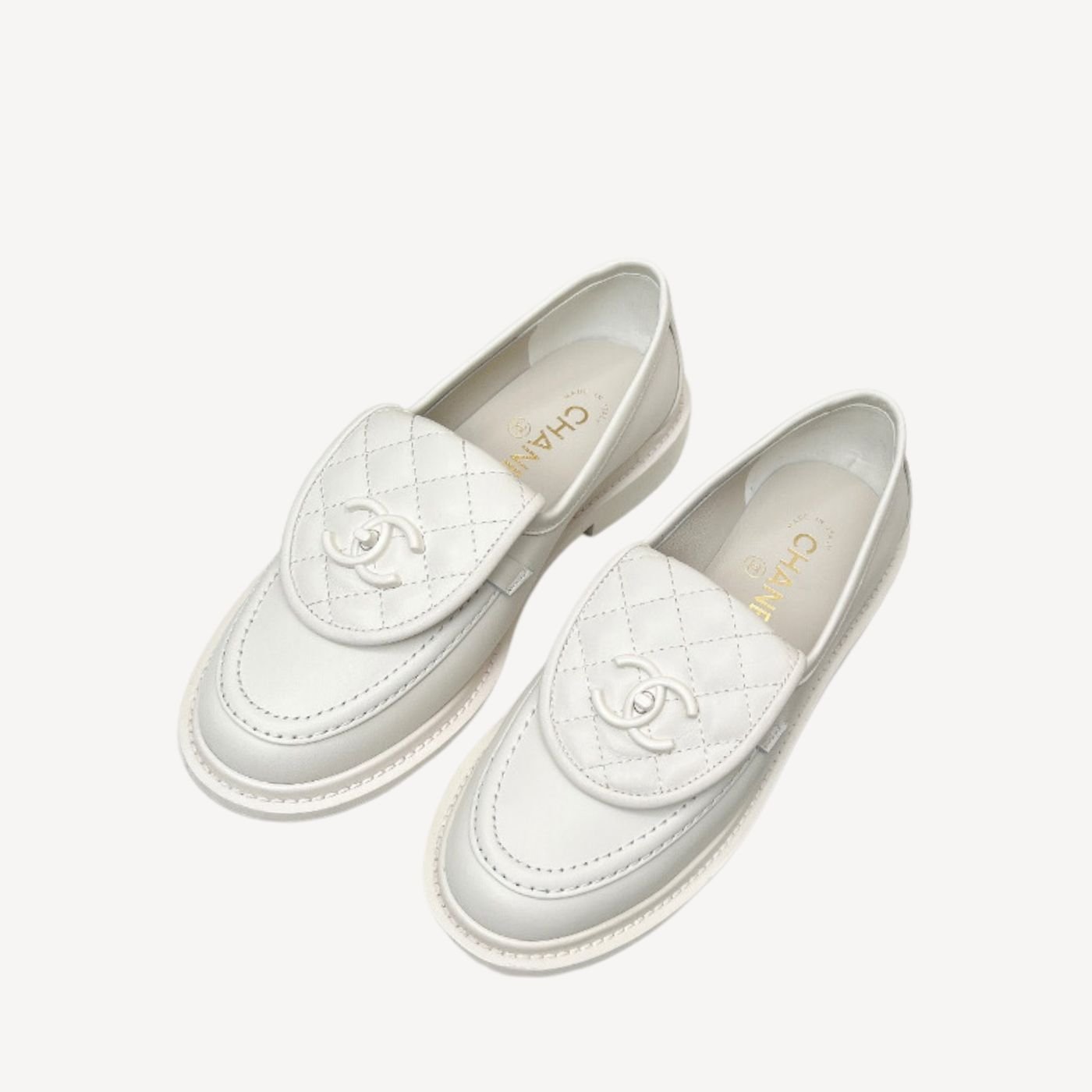 xr:d:DAFjitk7JkQ:2787,j:2685687555097959124,t:24012210 Chanel Moccasins White For Women - Image 1