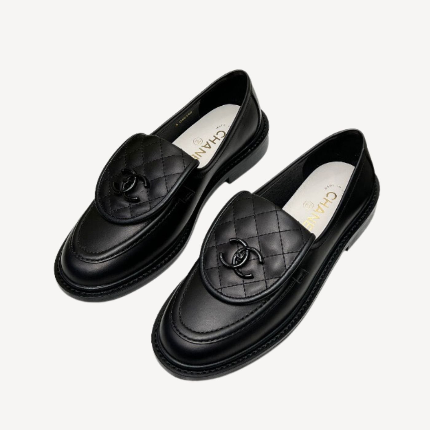 xr:d:DAFjitk7JkQ:2796,j:2318644187249504529,t:24012210 Chanel Moccasins Black For Women - Image 1