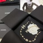 Chanel Round Crystal Pearl Necklace Gold For Women - Image 4
