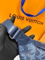 Louis Vuitton Discovery PM Bumbag 17.3in/ 44cm Navy Blue Black Hardware For Men M45729 - Image 4