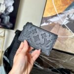 Louis Vuitton Pochette Gaston Wearable Wallet Shoulder Bag 8.7in/ 22cm Black Monogram Shadow Black Hardware For Men M81115 - Image 10
