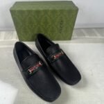 Gucci Men's Loafers With Web Details Black For Men 6246981XH101066 - Image 2