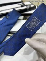 Gucci Pattern Silk Tie Navy Blue For Men - Image 2
