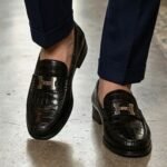 Hermes Iconic Alligator Motif Loafers H Buckle Black For Men - Image 2