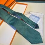 Hermes Tie Larguez Les Amarres Twillbi Green For Men - Image 4