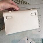 Hermes Kelly Pochettee White For Women Gold Toned Hardware 8.5in/22cm - Image 7