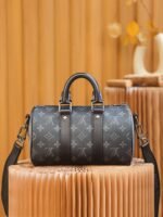 Louis Vuitton Keepall Bandouliere 25 Travel Bag 9.8in/ 25cm Black Silver Hardware M46271 - Image 6