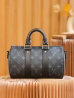 Louis Vuitton Keepall Bandouliere 25 Travel Bag 9.8in/ 25cm Black Silver Hardware M46271 - Image 4