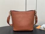 Louis Vuitton Lock and Walk Brown For Women 8.1in/20.5cm M24165 - Image 2