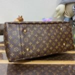 Louis Vuitton Artsy MM Monogram Canvas Brown For Women 16.1in/41cm LV M44869 - Image 6