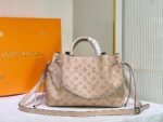 Louis Vuitton Bella Tote Mahina Creme Beige For Women 12.6in/32cm M59203 - Image 2