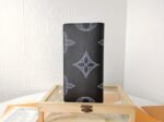 Louis Vuitton Brazza Wallet Taurillon Shadow For Men, Men's Wallet 7.5in/19cm LV - Image 2