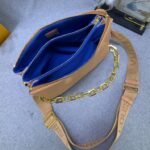 Louis Vuitton Coussin PM Shoulder Bags 10.2in/ 26cm Monogram Cream Gold Hardware For Women - Image 8