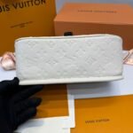 Louis Vuitton Diane White For Women‎ 9.1in/23.1cm - Image 6